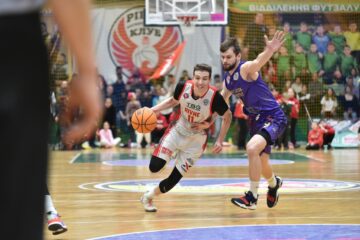 Олексій Соловйов продовжить грати у "Рівному" 35