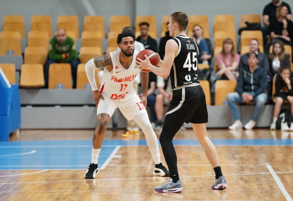 ЛЕБЛ. “ВЕФ” — “Прометей” 66:87 1