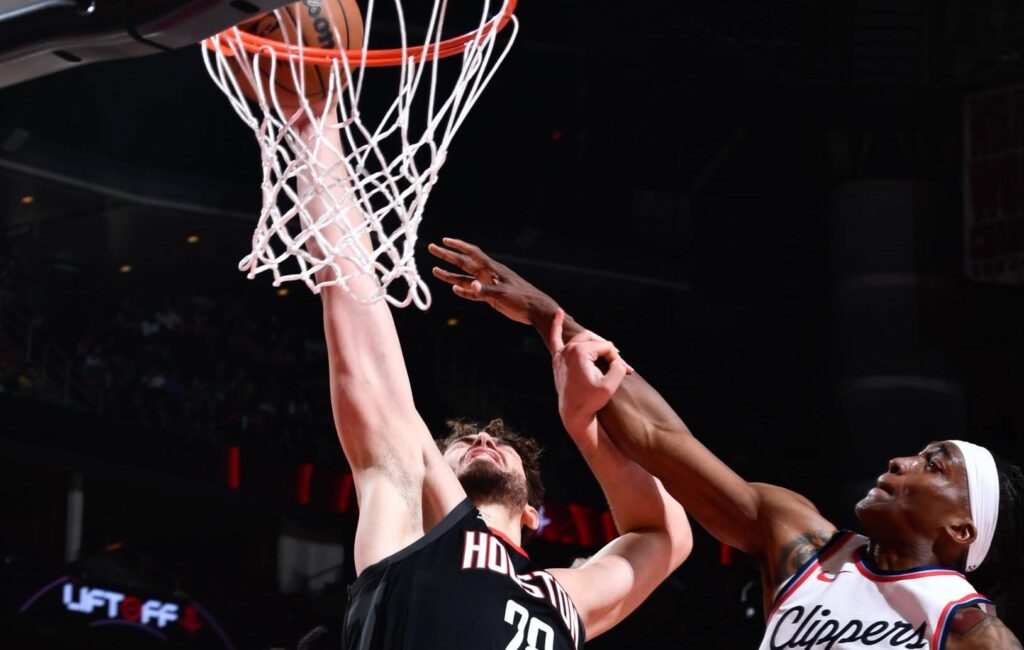 Данк Шенгюна через двох гравців "Кліпперс" — в топ-10 моментів дня в НБА 1