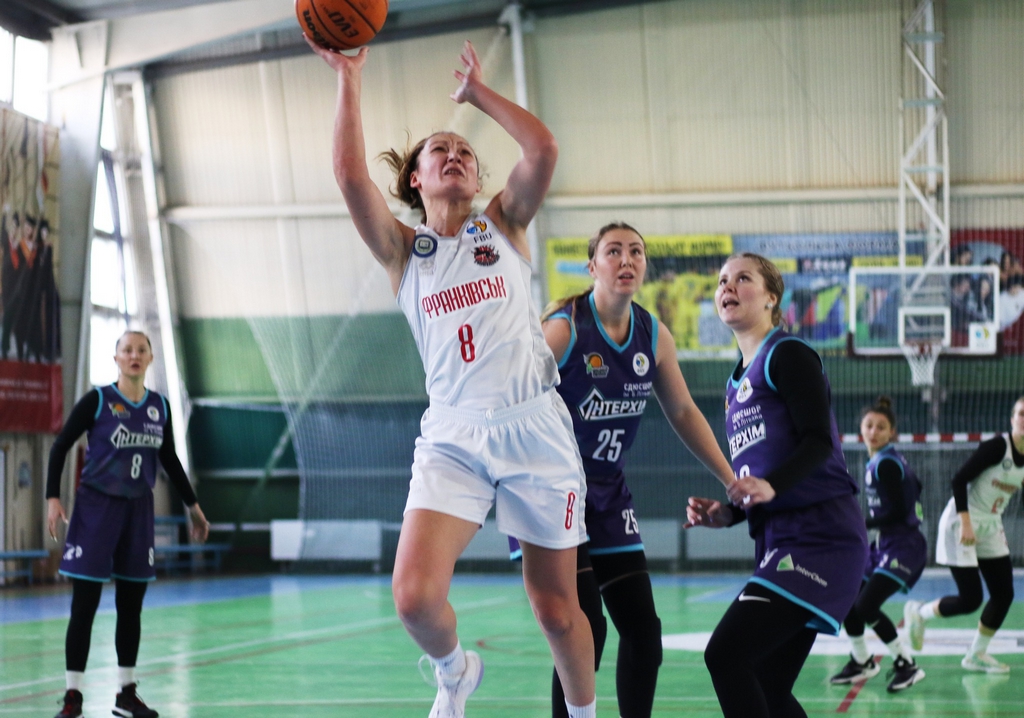 Жіноча ліга: результати баблу в Івано-Франківську 2 - basket.com.ua Жіноча ліга: результати баблу в Івано-Франківську 1 - basket.com.ua