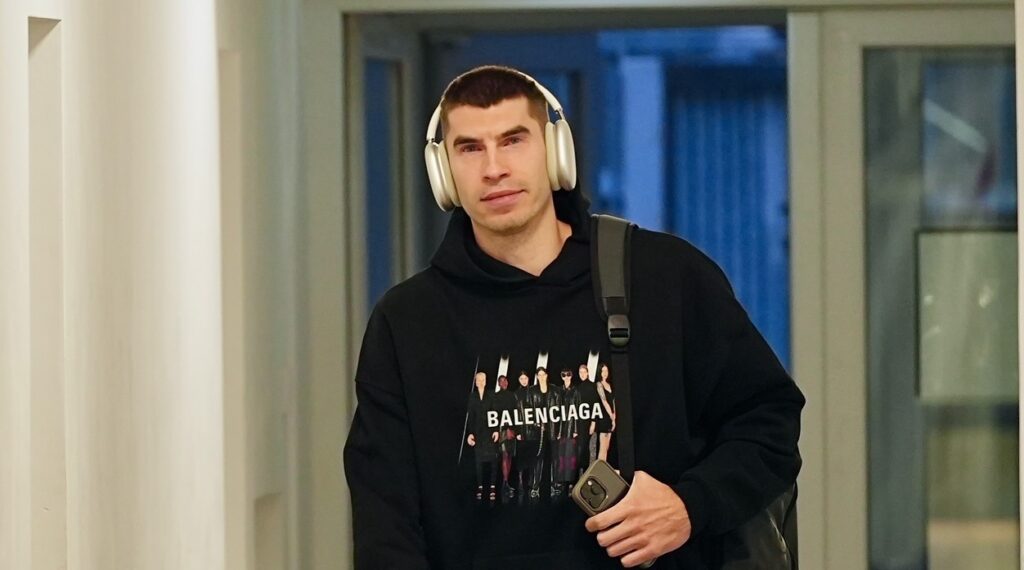 Українці за кордоном: Липовий, Зотов, Дзюба, Шиманський 7