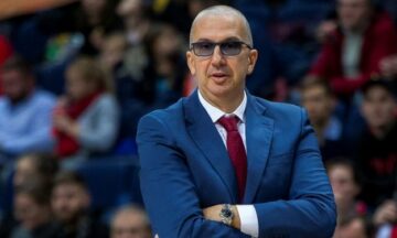 Суперник "Прометея" по Єврокубку звільнив головного тренера 45