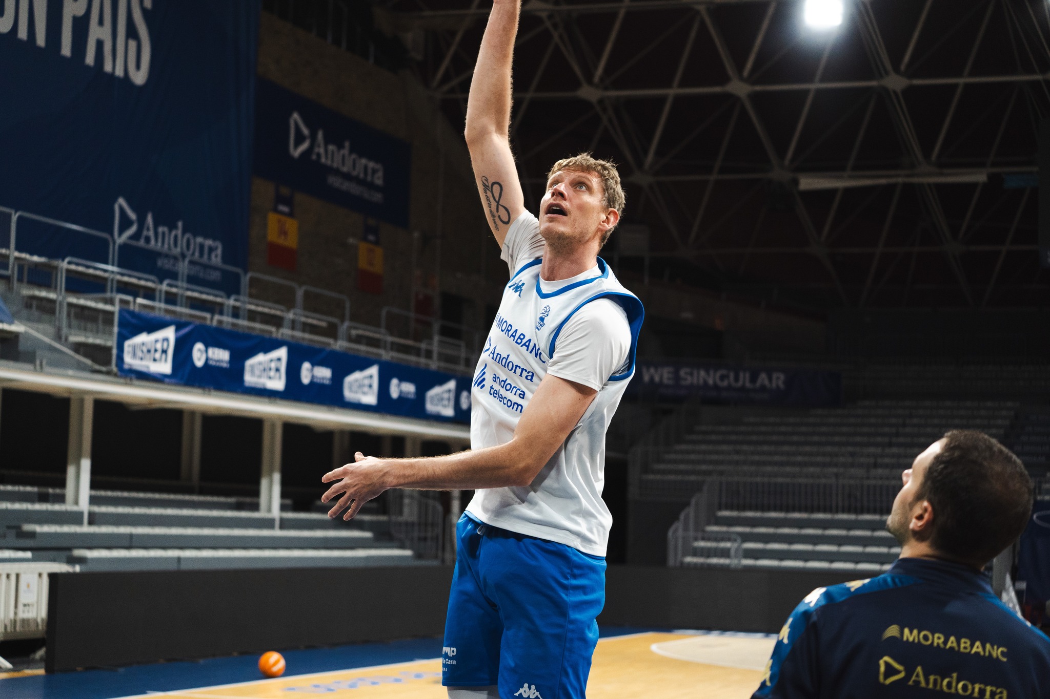 Чемпіонат Іспанії, 7-й тур: Пустовий набрав 17 очок, важливий успіх "Ховентуда" 11