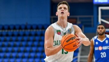 "Будівельник" посилив склад Аурімасом Маяускасом 31 - basket.com.ua