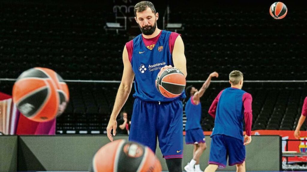 Нікола Міротич веде перемовини з "Міланом" 2 - basket.com.ua Нікола Міротич веде перемовини з "Міланом" 1 - basket.com.ua