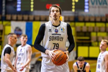 Новачок Суперліги продовжив контракт із лідером команди 83