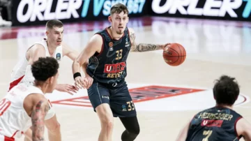 “Прометей” розгубив перевагу в матчі “Венеції”: відеоогляд 61 - basket.com.ua