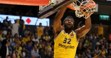 Суперник збірної України натуралізував одного з кращих центрових Євроліги 25