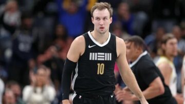 Топ-снайпер НБА отримав восьмизначний контракт в клубі, який місяць тому його відрахував 23