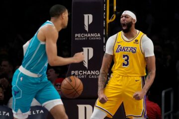 Данки Ентоні Девіса — в топ-10 моментів дня в НБА 39 - basket.com.ua