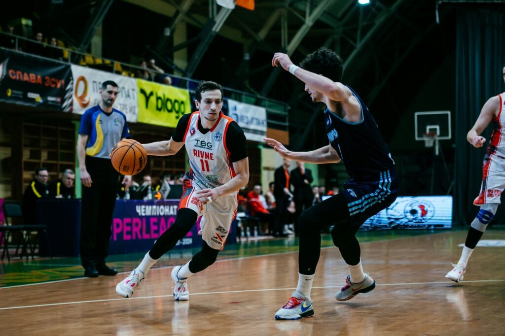 Хайлайти матчів Суперліги Favbet 21 грудня 2 - basket.com.ua Хайлайти матчів Суперліги Favbet 21 грудня 1 - basket.com.ua