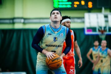 Суперліга. “Прикарпаття-Говерла” — “Будівельник” 62:85 37 - basket.com.ua