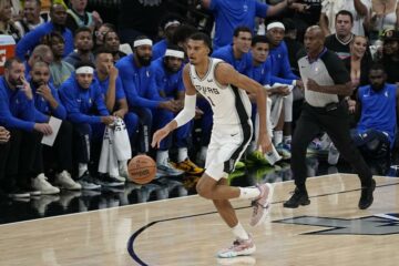 Віктор Вембаньяма дебютував у НБА 33 - basket.com.ua