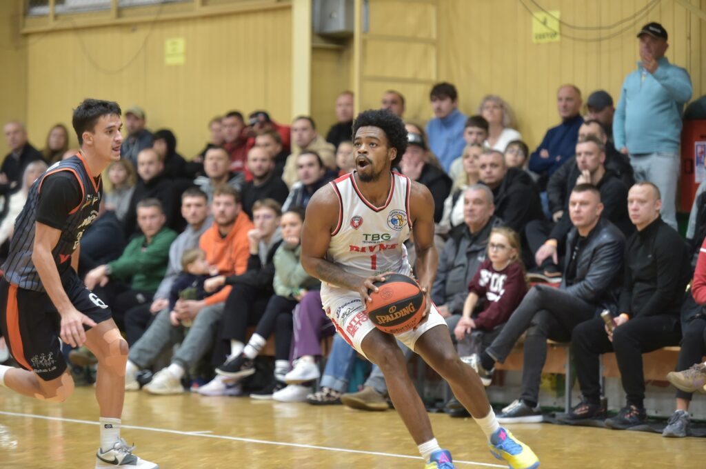 Суперліга. “Рівне” — “Харківські Соколи” 64:56 5