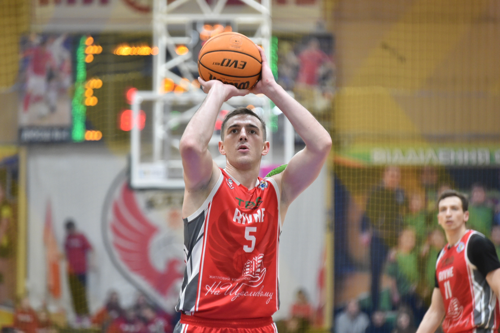 Кубок України. “Рівне” — “Харківські Соколи” 81:67 1 - basket.com.ua