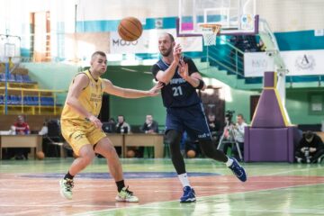 "Дніпро" в контрольному матчі переміг "Старий Луцьк" 41