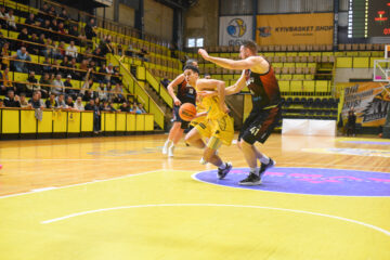 30 очок Льва Кошеватського в матчі проти “Черкаських Мавп”: відео 45