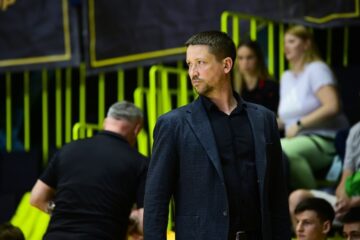 Дмитро Забірченко: "Якщо ми розглядаємо ситуацію, що я залишаюся в "Київ-Баскеті", то мені хотілося б залишити точно 6-7 баскетболістів із нинішнього складу" 39