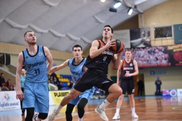 Лєв Кошеватський визначився з клубом на новий сезон 25