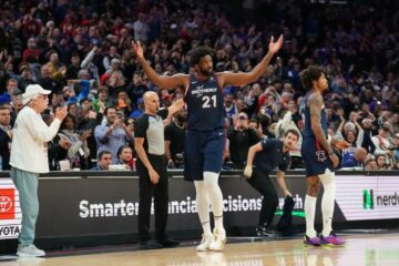 Джоел Ембіід набрав 70 очок у матчі з Сан-Антоніо, встановивши новий клубний рекорд 39 - basket.com.ua