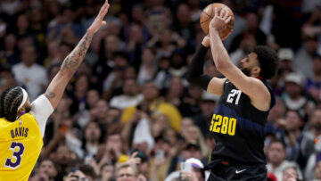 Данк, блок, влучання Леброна та переможний кидок Мюррея — в топ-10 моментів дня в НБА 53 - basket.com.ua