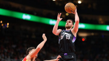 Святослав Михайлюк: “Підписуючи контракт із “Ютою”, розумів, що в цьому сезоні грати багато не буду” 33