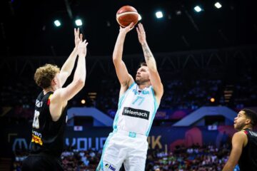 Лука Дончич оформив п'ятий трипл-дабл на Євробаскеті і встановив рекорд останніх 18 років 49