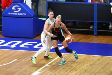 "Франківськ-Прикарпаття" втретє поспіль виграв жіночу Суперлігу 35