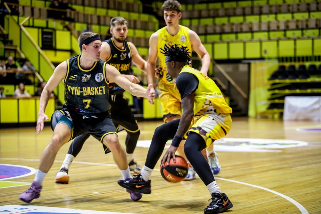 Суперліга Favbet: хайлайти матчів 3 жовтня 1