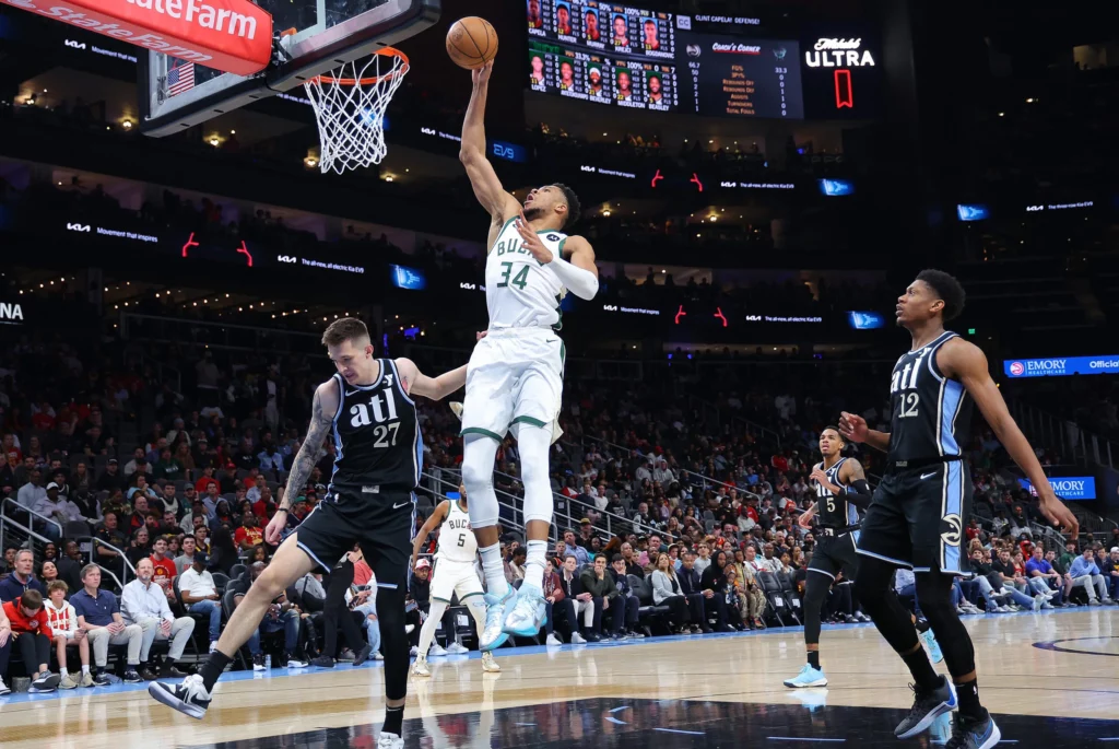 Данк Янніса після проходу — в топ-5 моментів дня в НБА 1 - basket.com.ua