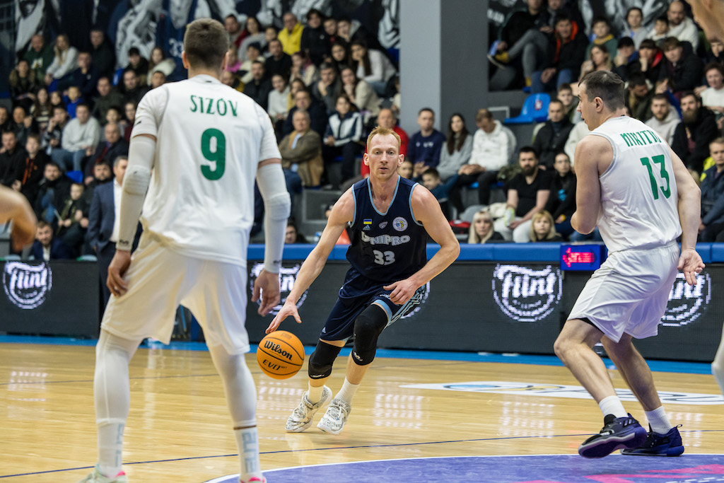 Суперліга. “БІПА” — “Дніпро” 56:63 1