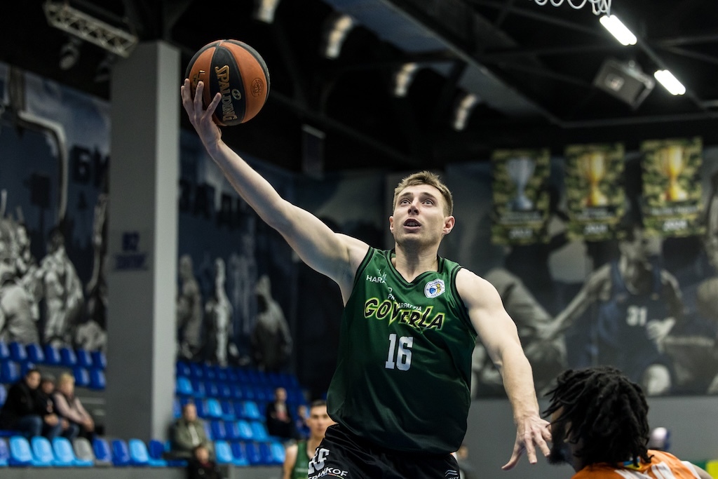 Суперліга. “Прикарпаття-Говерла” — “Дніпро” — 18:30 1