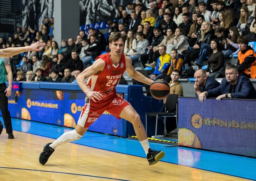 Фінал чотирьох Кубка України. “Харківські Соколи” — “Рівне” 70:90 1