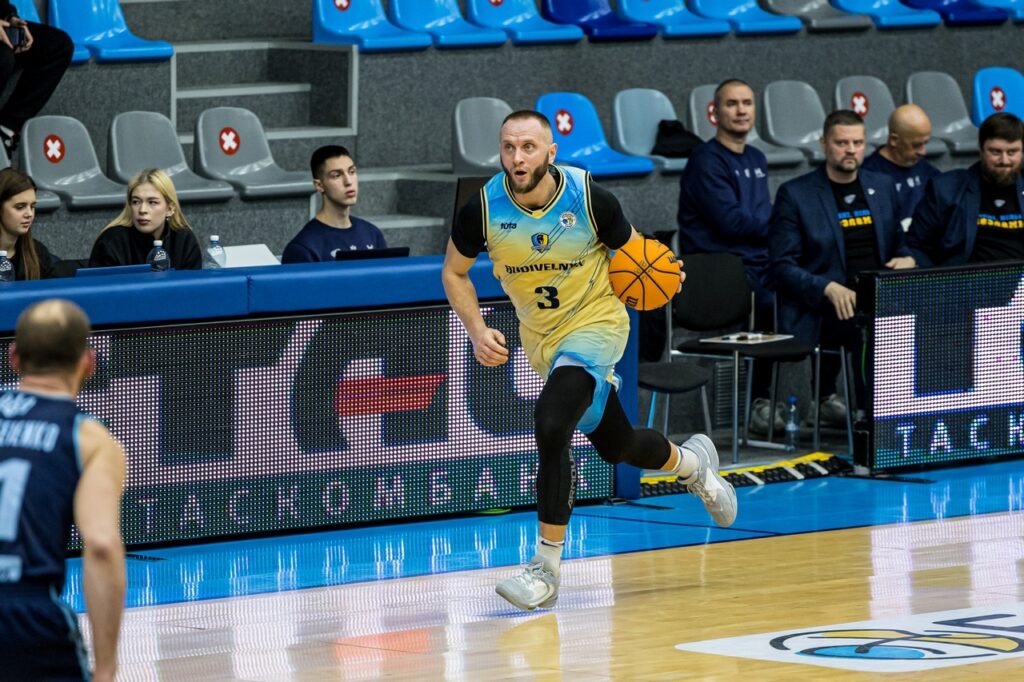 Суперліга. “Будівельник” — “Кривбас” 78:38 1 - basket.com.ua