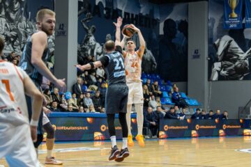 “Кривбас” підписав нові контракти з двома гравцями 89