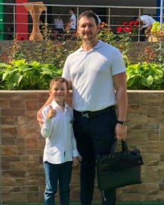 Український баскетболіст у четвертому поколінні Ярослав Вєлєшин вийшов до Всеамериканського фіналу турніру Spooky Nook 12 - basket.com.ua Український баскетболіст у четвертому поколінні Ярослав Вєлєшин вийшов до Всеамериканського фіналу турніру Spooky Nook 11 - basket.com.ua