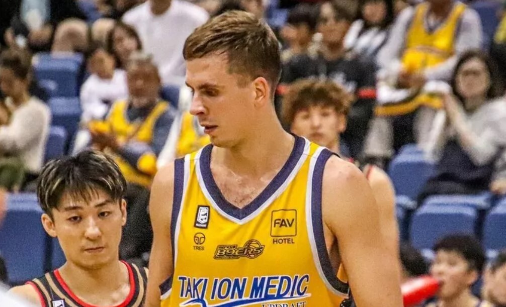Володимир Герун може залишитись в Японії ще на сезон 2 - basket.com.ua Володимир Герун може залишитись в Японії ще на сезон 1 - basket.com.ua
