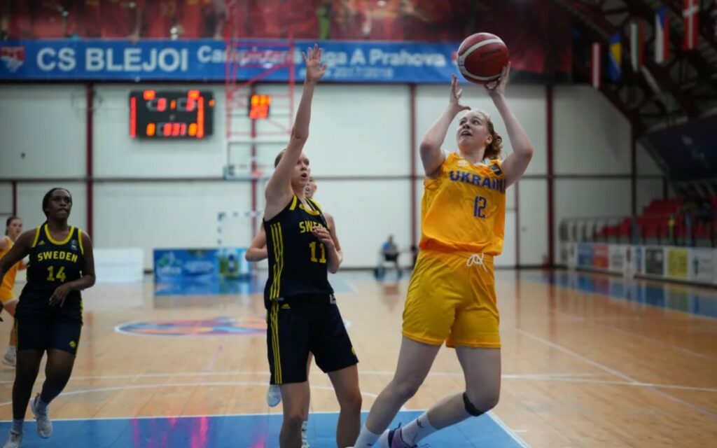 Чемпіонат Європи U-18. Жінки. Україна – Швеція 71:62 ОТ 2 - basket.com.ua Чемпіонат Європи U-18. Жінки. Україна – Швеція 71:62 ОТ 1 - basket.com.ua
