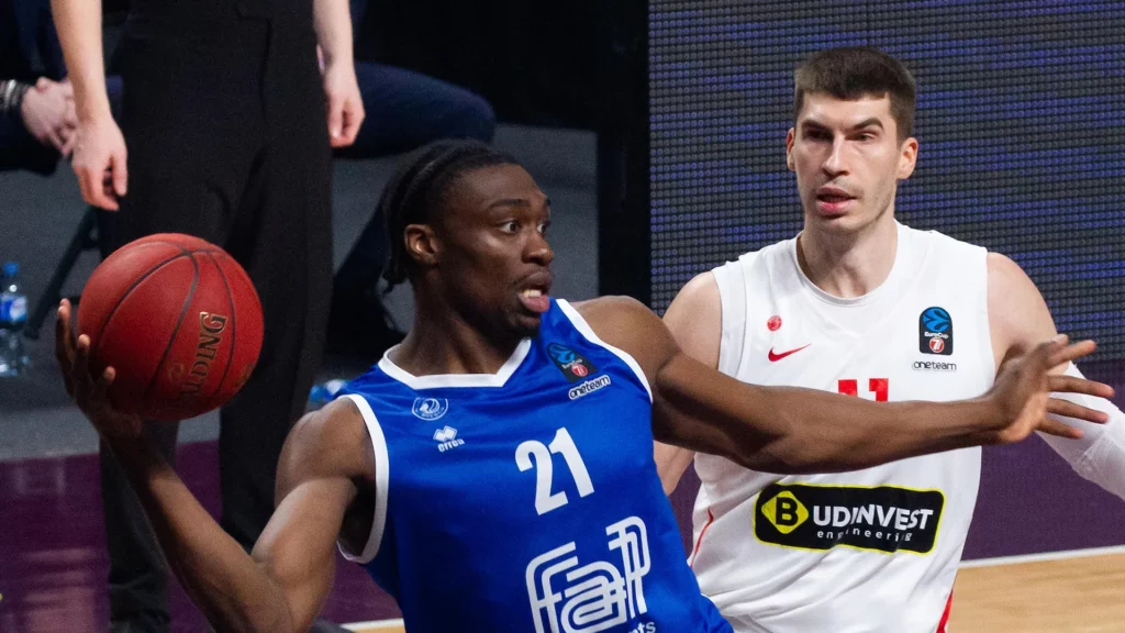 “Прометей” підписав нового американського центрового замість Флойда 2 - basket.com.ua “Прометей” підписав нового американського центрового замість Флойда 1 - basket.com.ua