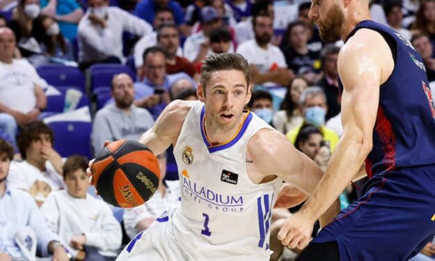 Фаб'єн Козер підписав новий контракт з "Реалом" 2 - basket.com.ua Фаб'єн Козер підписав новий контракт з "Реалом" 1 - basket.com.ua