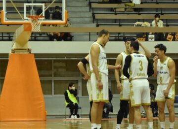 Українці за кордоном: Антіпов, Бояркін, Агафонов, Анікієнко, Бєліков, Пашкевич, Яму, Бачурін 45