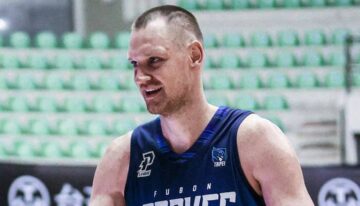 Українці за кордоном: Бринюк, Семерич, Зайцев, Антіпов 51