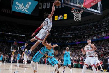 Постер-данки Гордона та Тейтума — в топ-10 моментів дня в НБА 35 - basket.com.ua