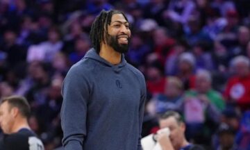 "Я хочу повернути їх до життя": Ентоні Девіс підтримав фанатів "Далласа" після обміну Дончича 37