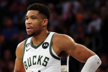 Янніс Адетокумбо зізнався, чому вперше за кар'єру готовий змінити клуб в НБА 31