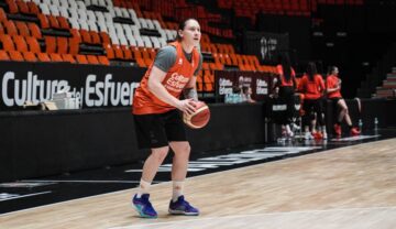 Українці за кордоном: Ягупова, Бєліков, Сергєєв, Шундель 51