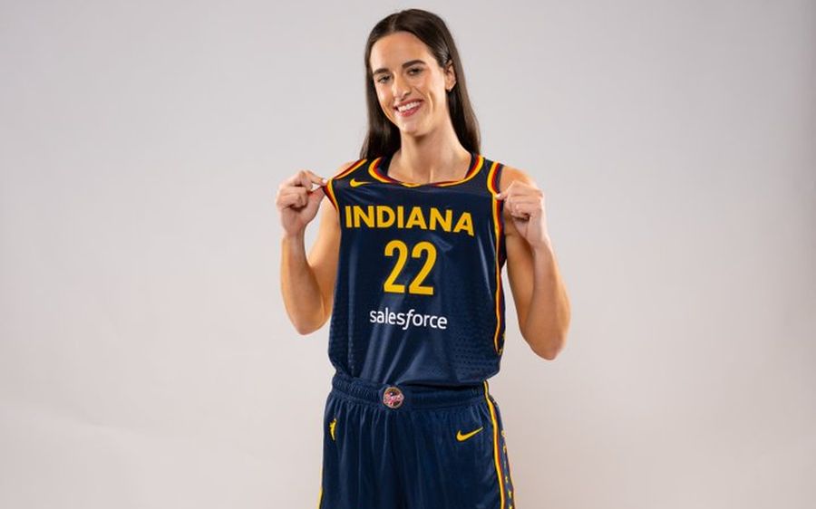 Кейтлін Кларк підпише багатомільйонний контракт з Nike 2 - basket.com.ua Кейтлін Кларк підпише багатомільйонний контракт з Nike 1 - basket.com.ua