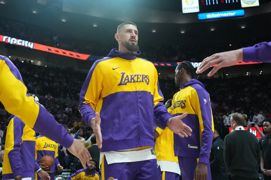 Лень зробив 4 підбирання у матчі плей-оф НБА проти "Міннесоти" 1