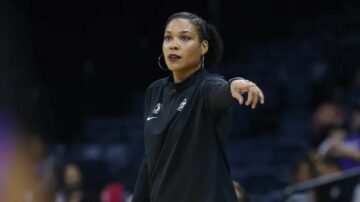 До штабу Джей Джей Редіка в "Лейкерс" приєднається тренерка, яка досягла успіху в G-League 37 - basket.com.ua