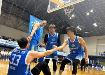 Українці за кордоном: Антіпов, Бояркін, Журавльов, Бринюк, Йяму, Петров, Любінець 39